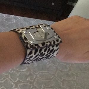 Animal print bracelet